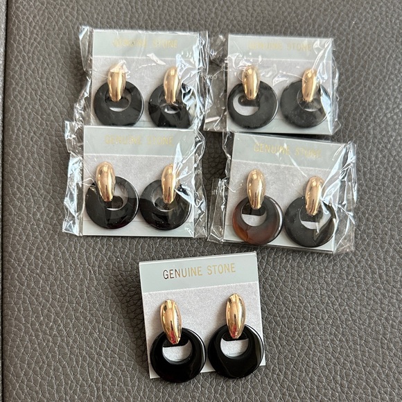 Jewelry - Vintage Black Onyx dangle earrings